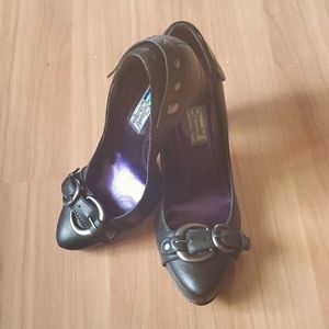 Arnold Churgin heels